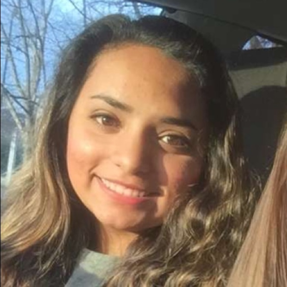 Meet your Posher, Claire